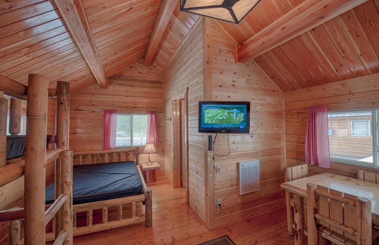 Yellowstone Grizzly Rv Park And Cabins West Yellowstone Exterior foto
