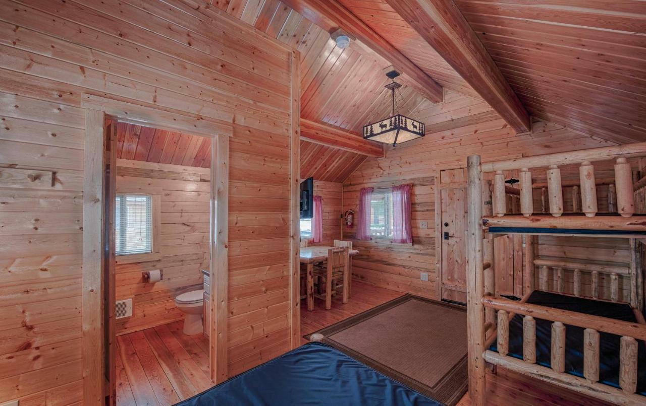 Yellowstone Grizzly Rv Park And Cabins West Yellowstone Exterior foto