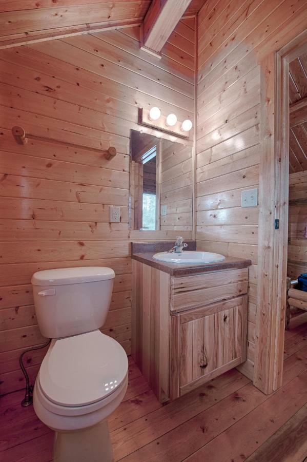 Yellowstone Grizzly Rv Park And Cabins West Yellowstone Quarto foto